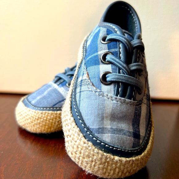 Baby Cole Haan Shoes - Picture 1 of 5
